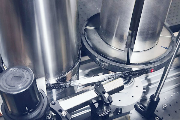 Fraunhofer EMI開發(fā)了局部熱解方法，以收回連續(xù)的碳纖維
